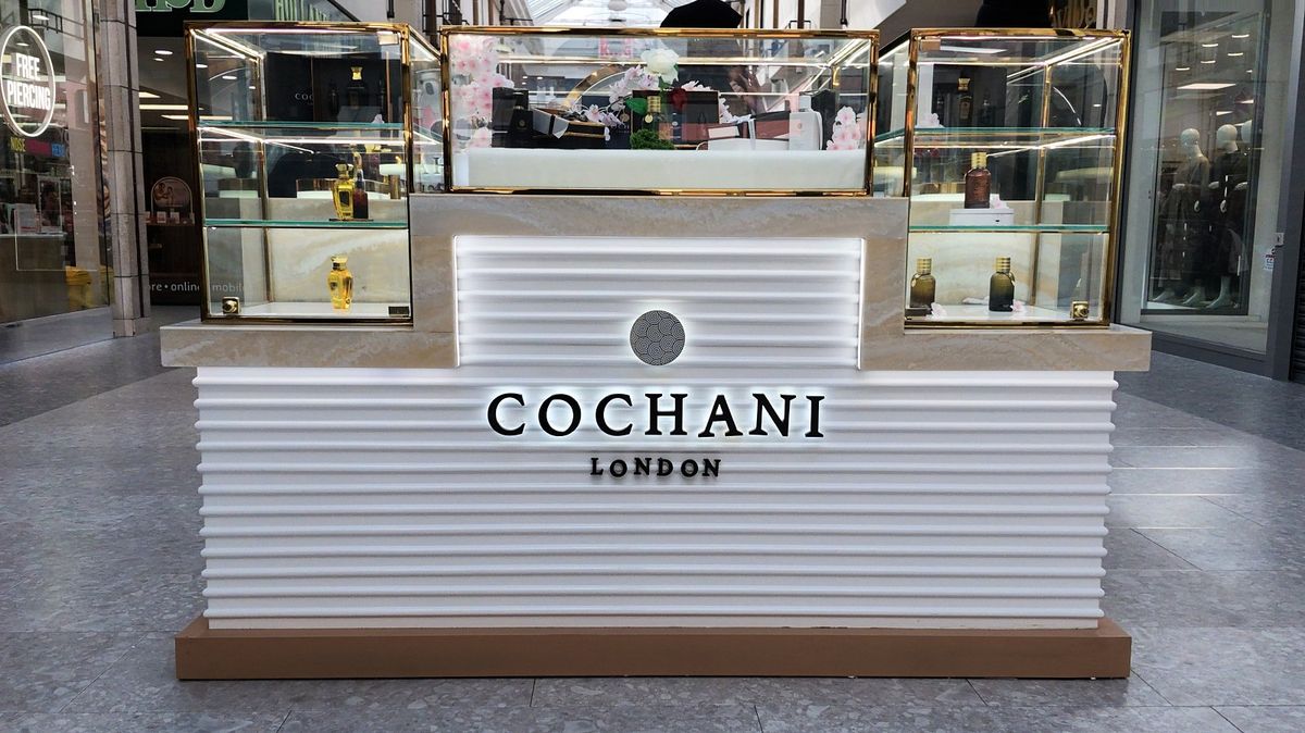 Cochani London: a real sign made by Select Print